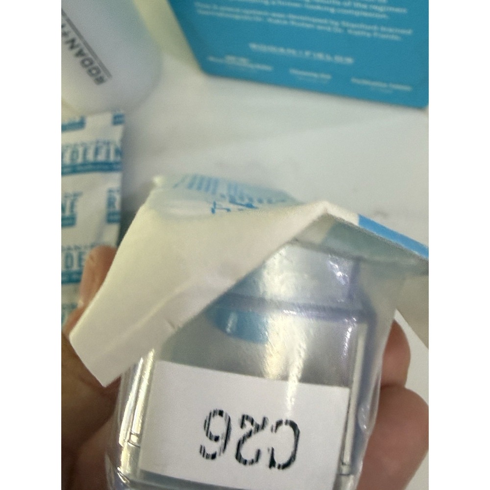Rodan + Fields Redefine AMP MD Anti Aging Micro Exfoliating Roller - Picture 5 of 7